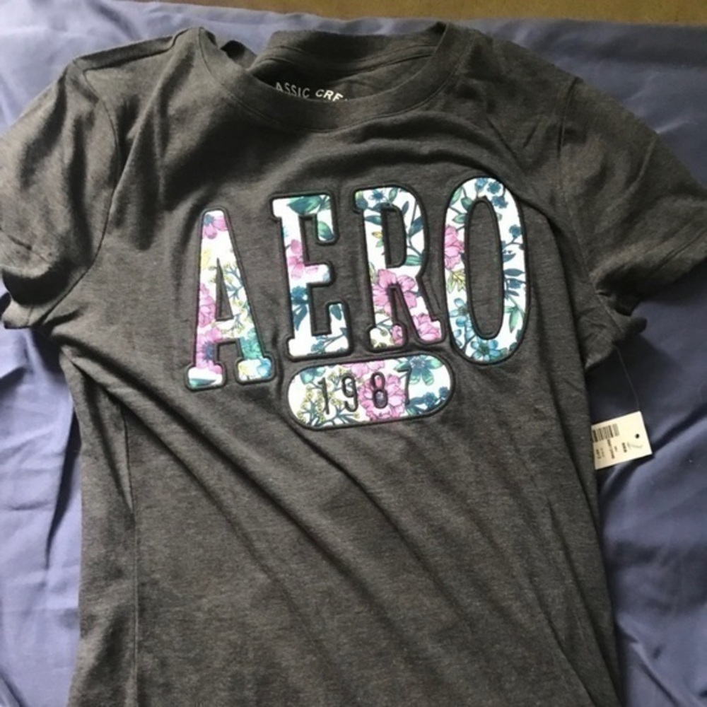 Aeropostale Floral Lettering T Shirt